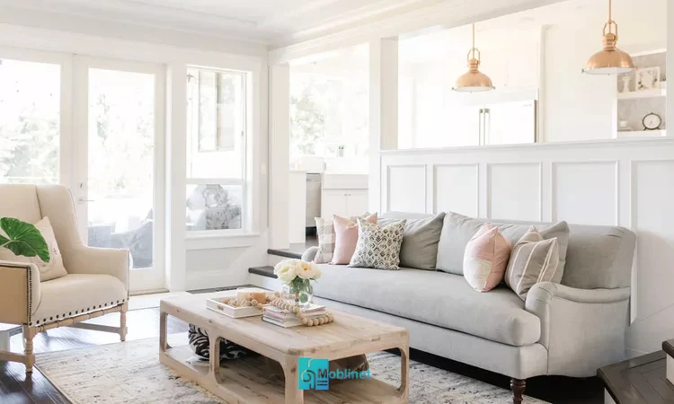 تصویر خانه کوچک با دکور رنگ های روشن